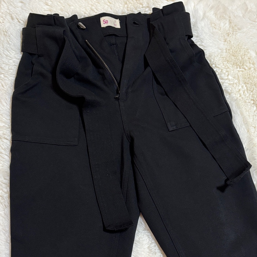 SO Junior’s Black Belted Pants